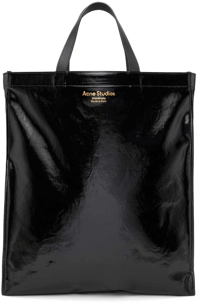 

Черная блестящая большая сумка Acne Studios