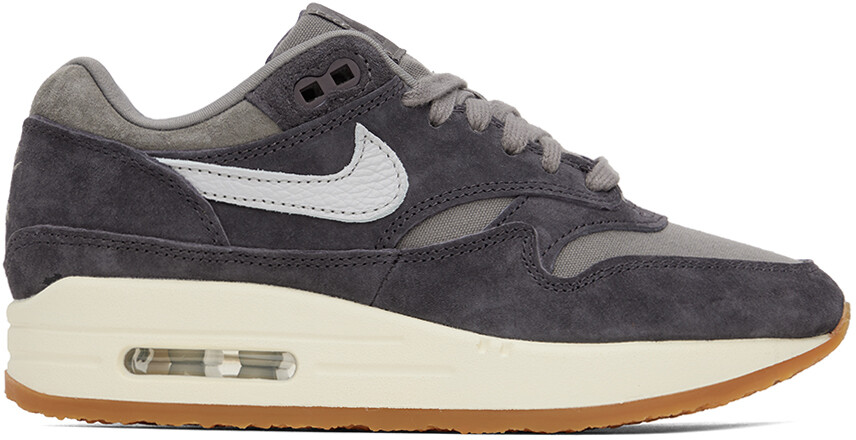 

Серые кроссовки Air Max 1 PRM Nike