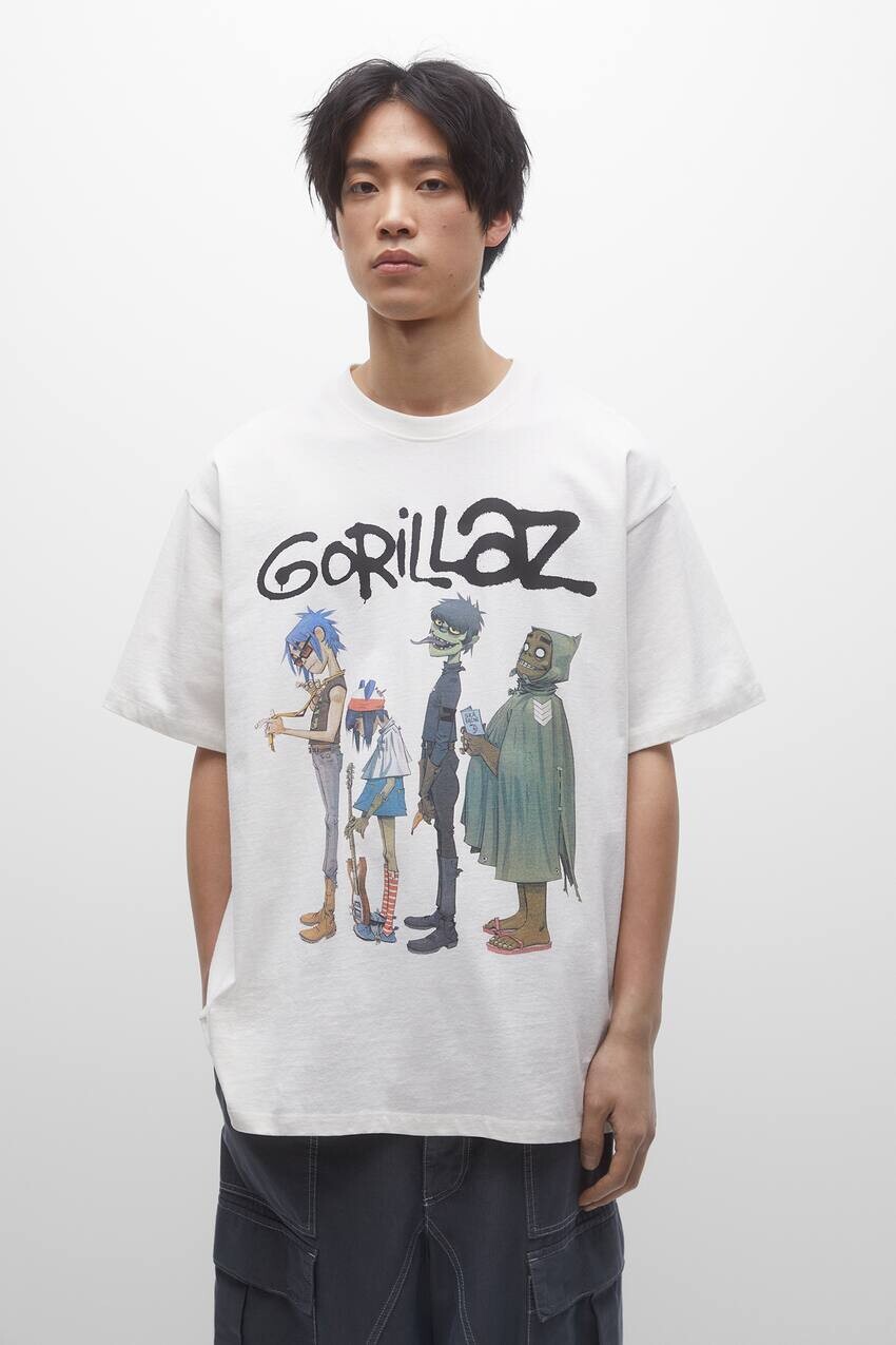 

Белая футболка Gorillaz Pull&Bear, белый