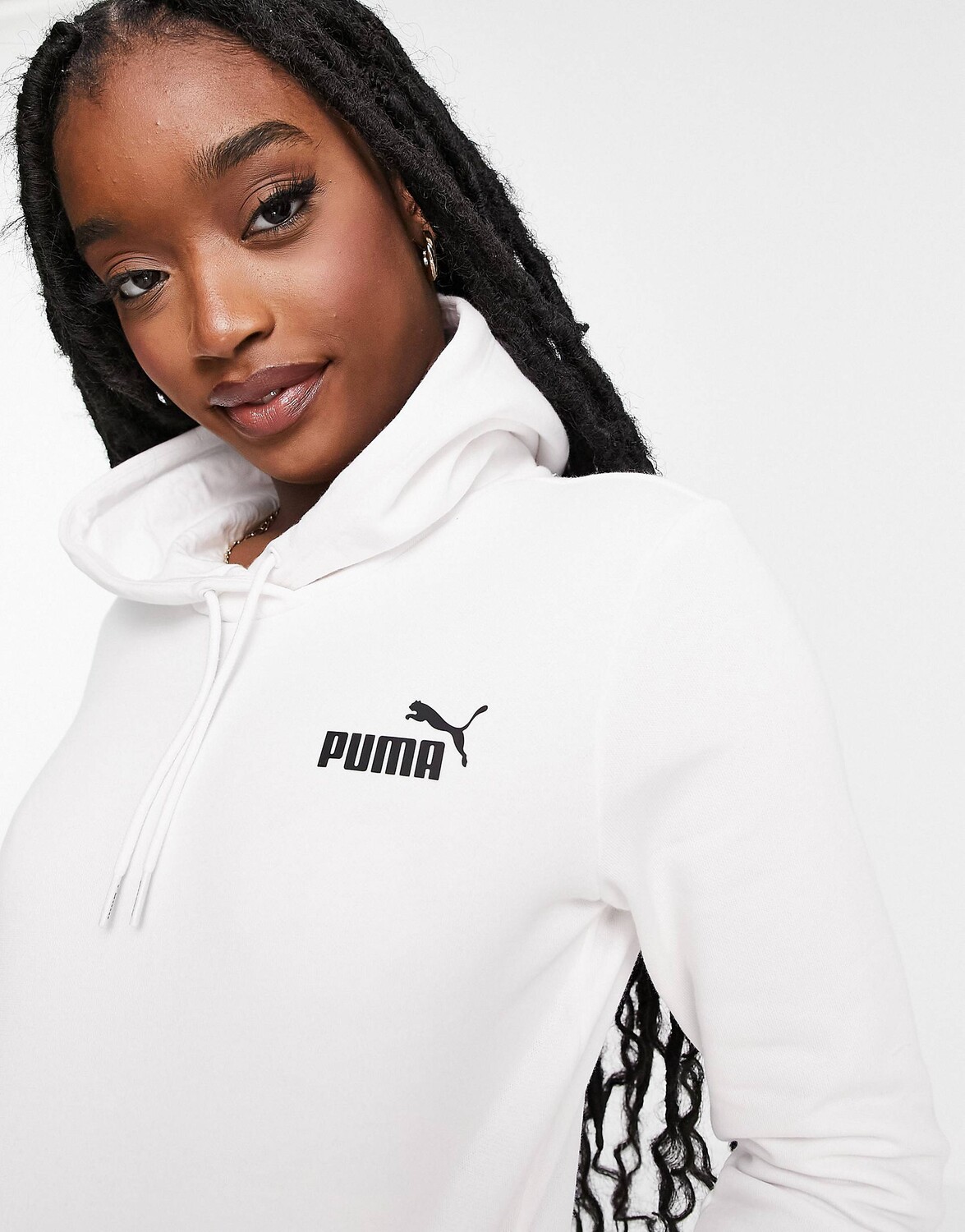 

Худи белого цвета с небольшим логотипом Puma Essentials, Белый