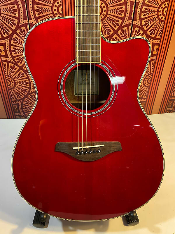 

Yamaha FSC-TA TransAcoustic Concert Cutaway — рубиново-красный Yamaha FSC-TA TransAcoustic Concert Cutaway -