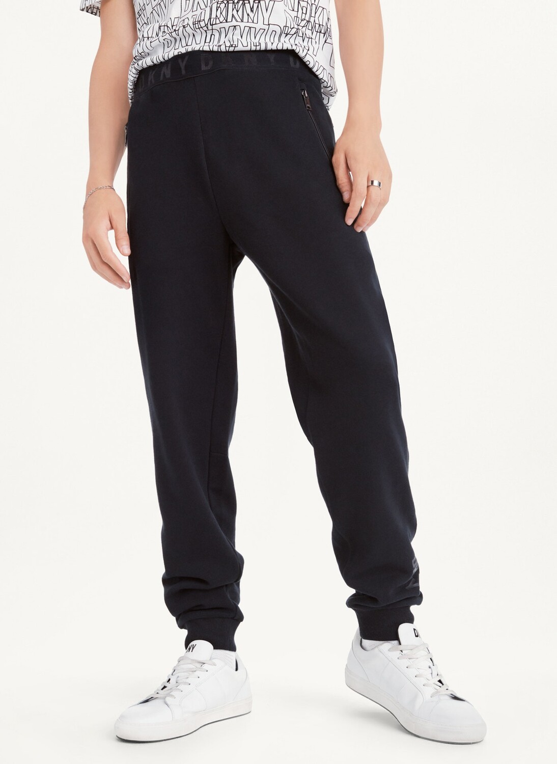 

Джоггеры из флиса с цветными блоками и логотипом DKNY