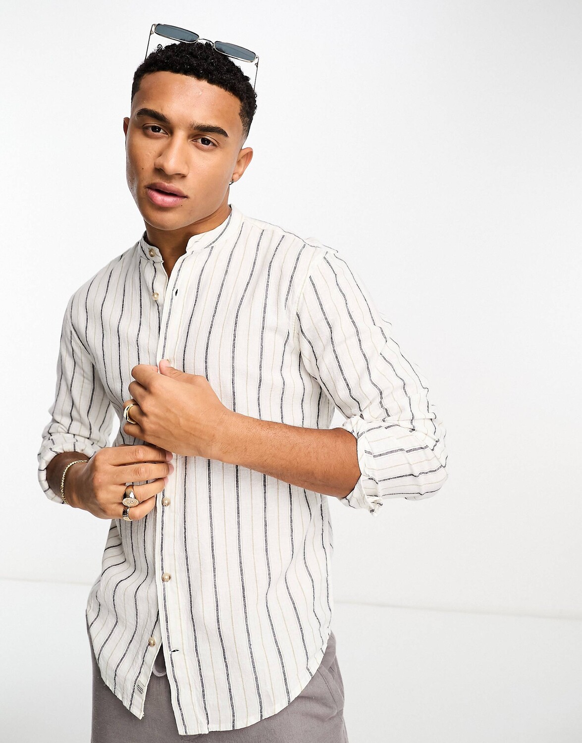 

Светло-коричневая льняная рубашка в полоску Pull&Bear Grandad
