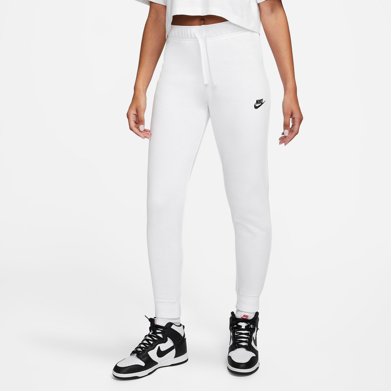 

Женские брюки Nike Sportswear Club Fleece Slim Jogger со средней посадкой, белый