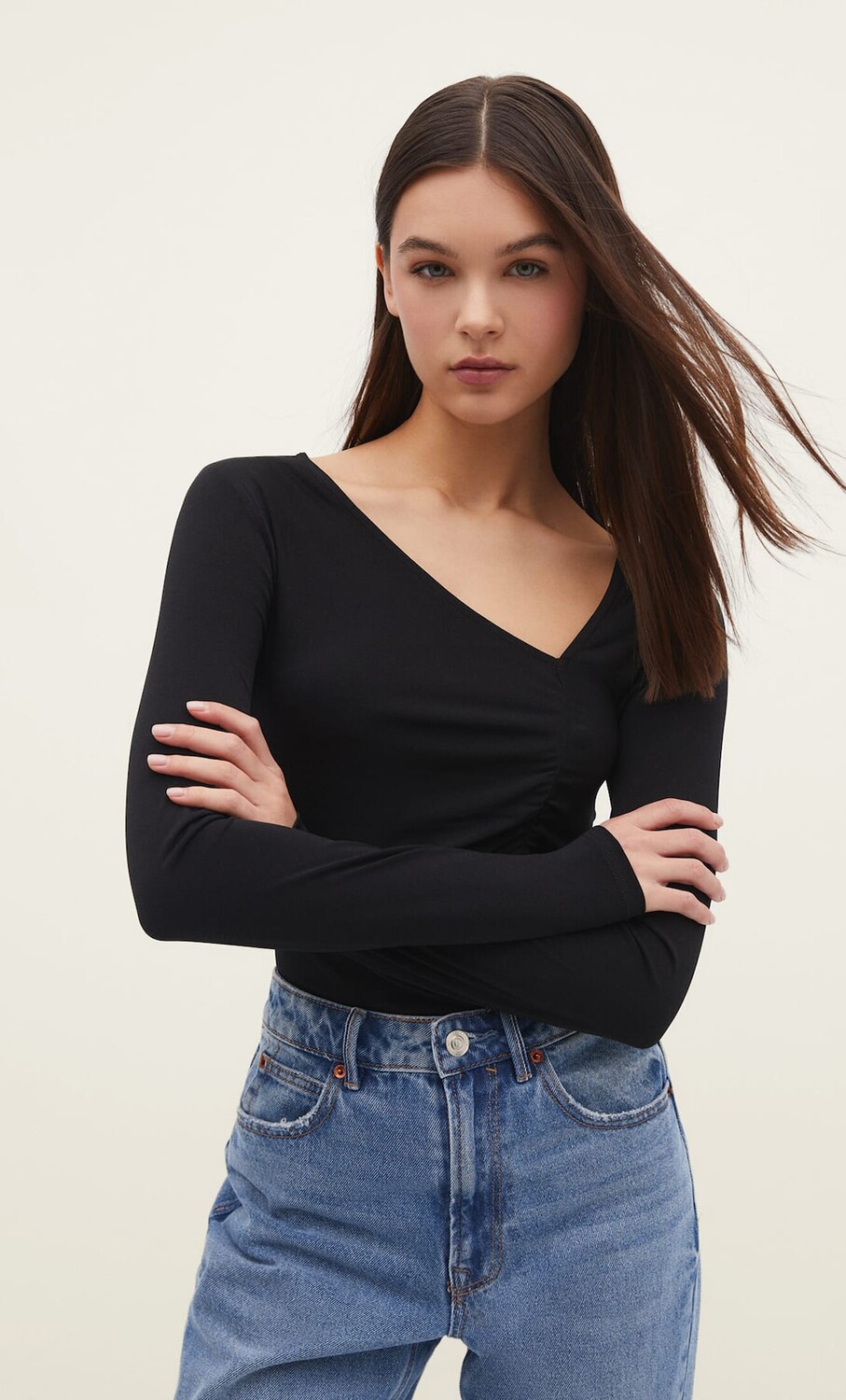 

Боди с асимметричным вырезом Stradivarius, черный