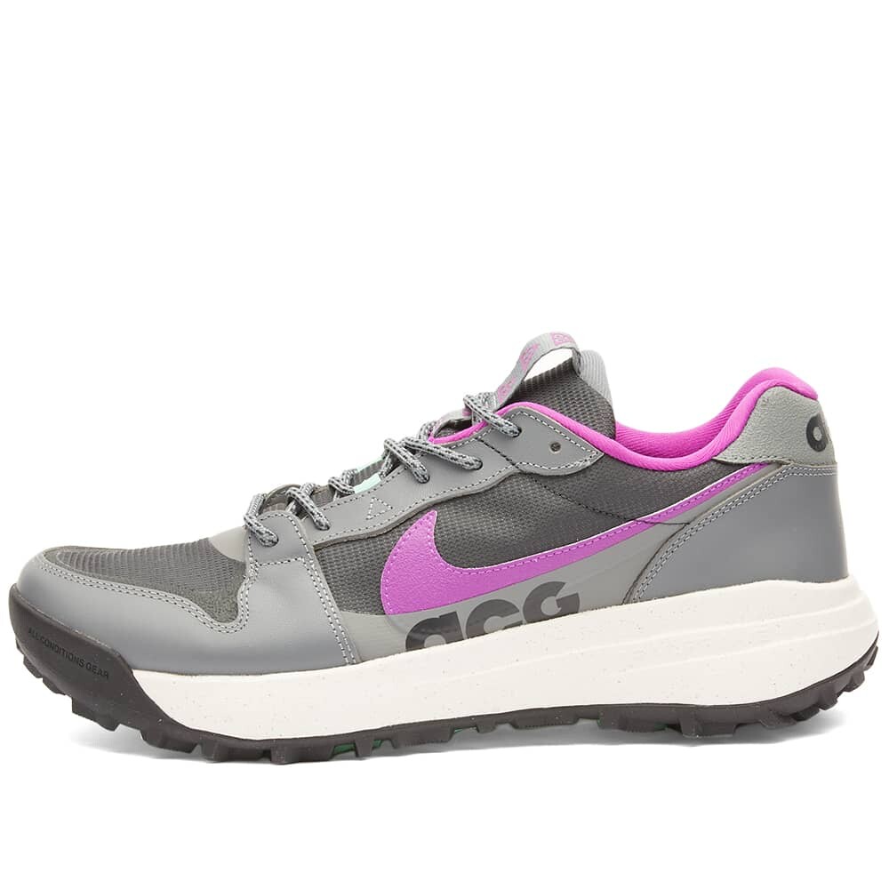 

Кроссовки Nike ACG Lowcate
