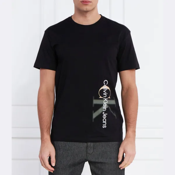 

Футболка стандартного кроя Calvin Klein, черный