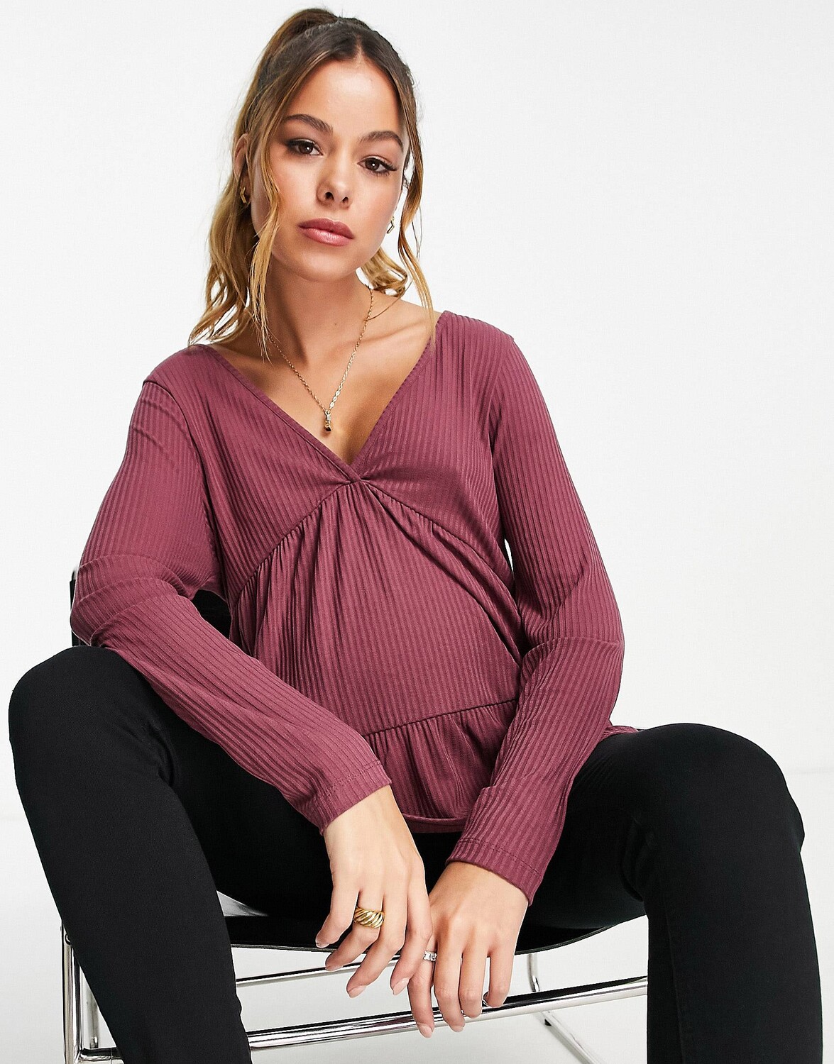 

Топ баклажанового цвета в рубчик с длинными рукавами ASOS DESIGN Maternity