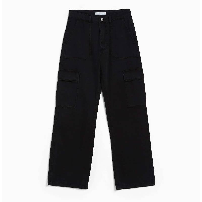 

Джинсы Карго Bershka Straight, черный