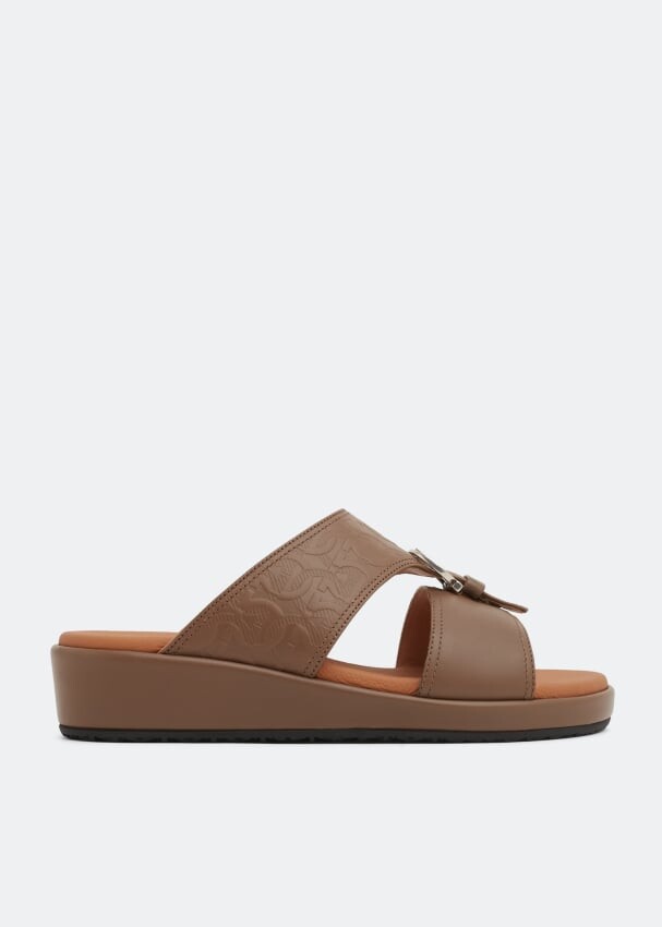 

Сандалии FERRAGAMO Murray sandals, коричневый