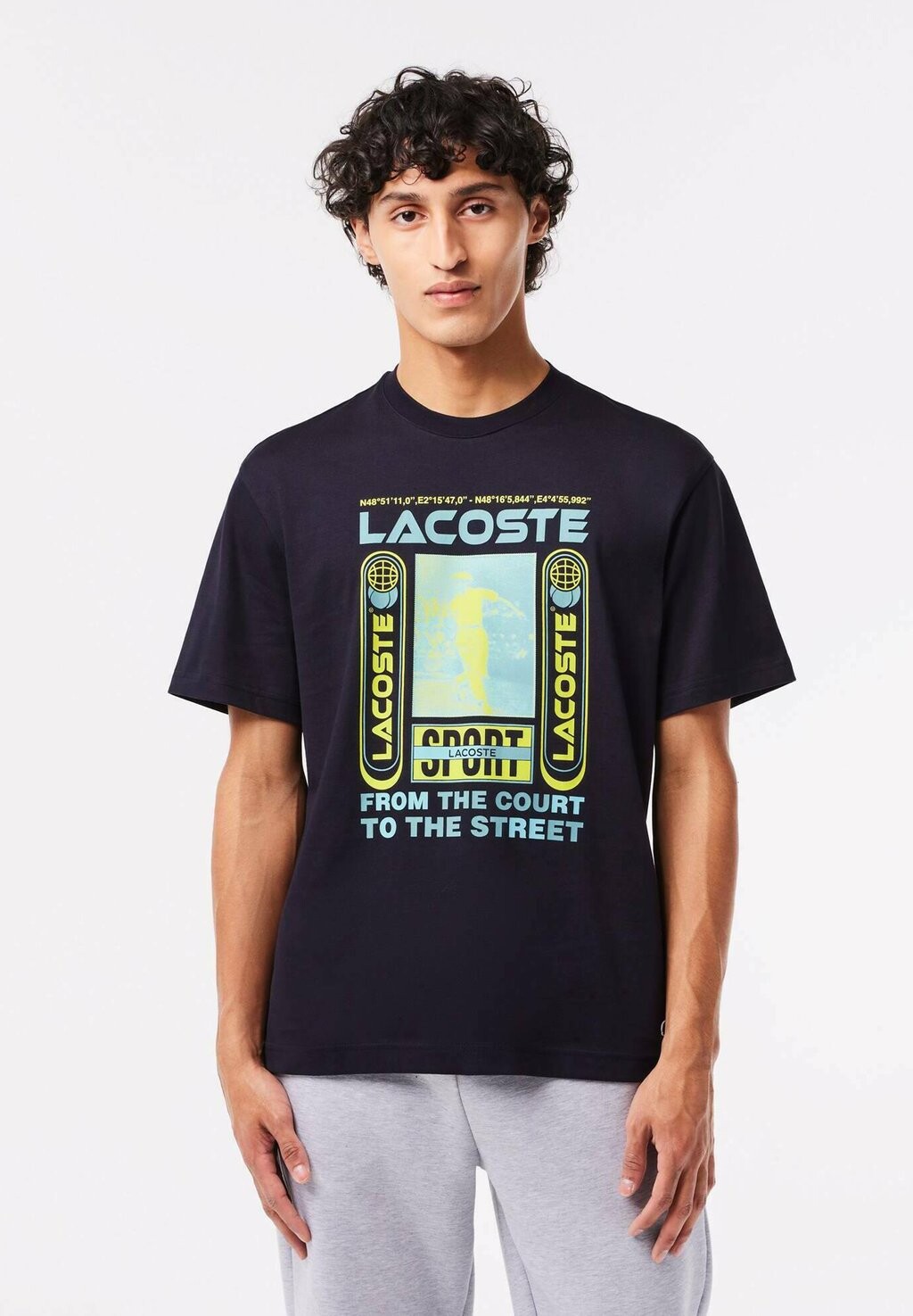 

Футболка с принтом Lacoste, темно-синий