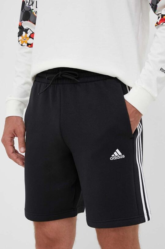 

Шорты adidas, черный