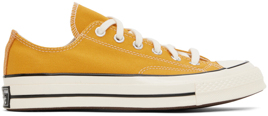 

Желтые низкие кроссовки Chuck 70 Converse