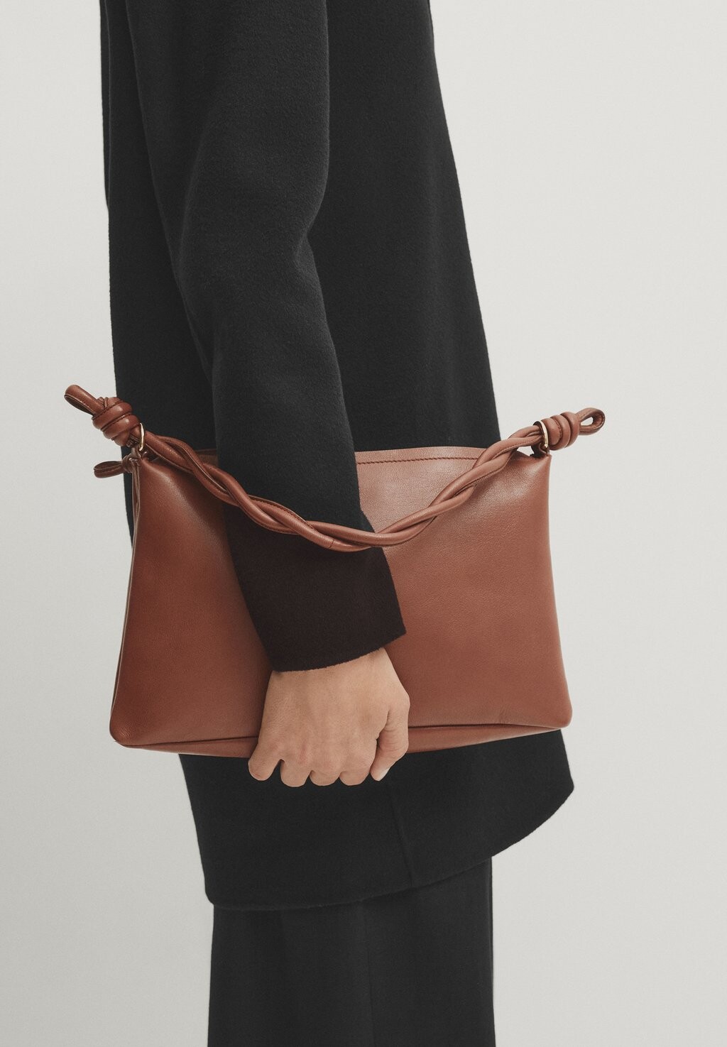 

Сумочка Mini With Plaited Strap Massimo Dutti, коричневый