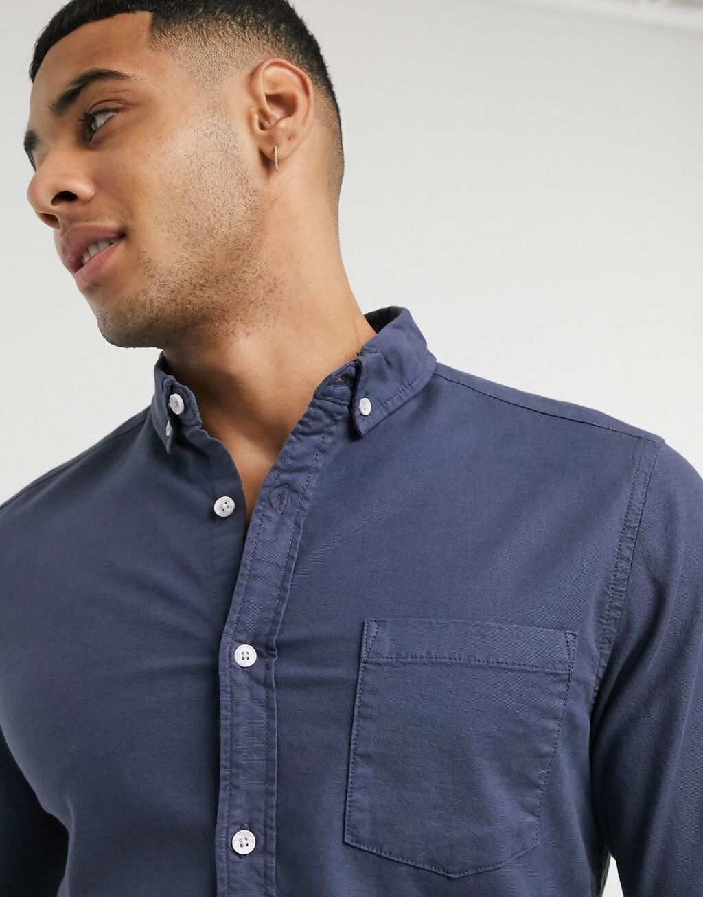 

Темно-синяя узкая оксфордская рубашка узкого кроя ASOS DESIGN