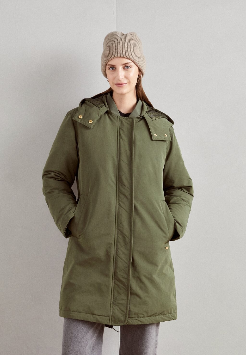 

Зимнее пальто WATER REPELLENT MID LENGTH PARKA Scotch & Soda, зеленый