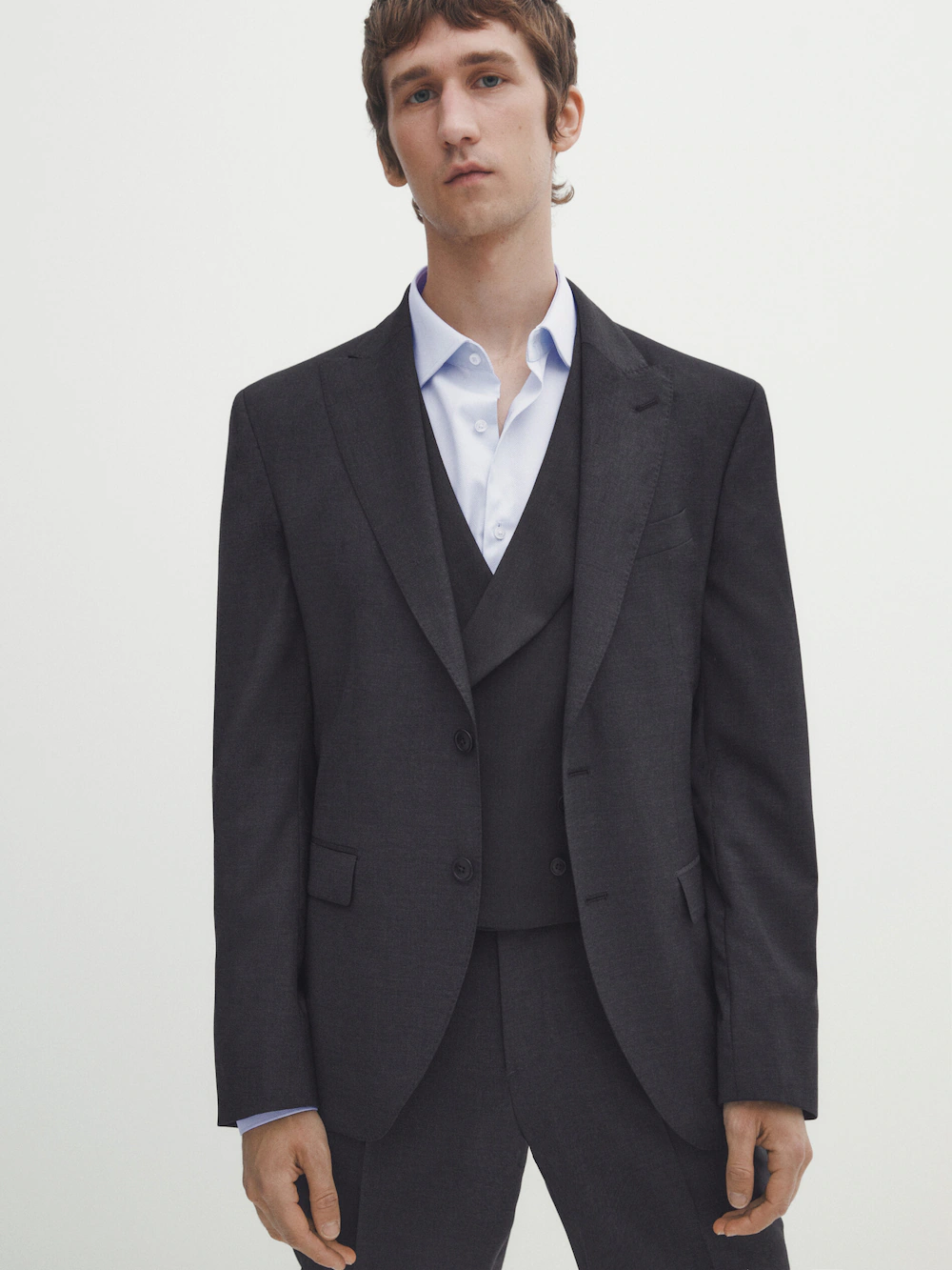костюмный жилет из биэластичной шерсти massimo dutti темно голубой Простой серый костюмный жилет из шерсти Massimo Dutti, угольный