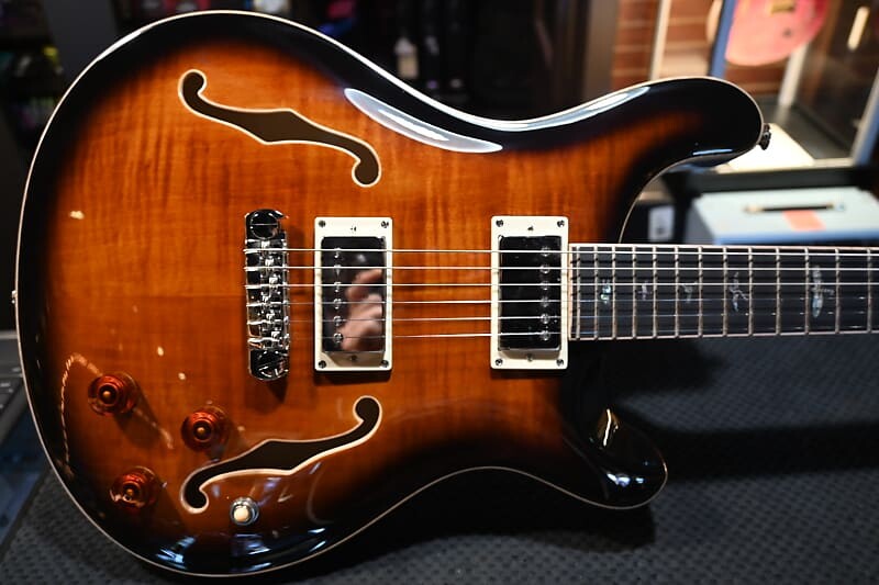 

PRS SE Hollowbody II Piezo Black Gold Burst #2510