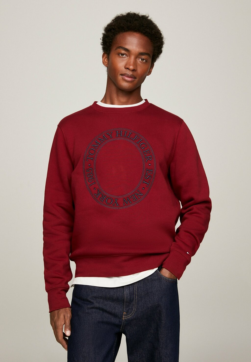 

Толстовка LOGO EMBROIDERY CREW NECK GIFT Tommy Hilfiger, цвет rouge