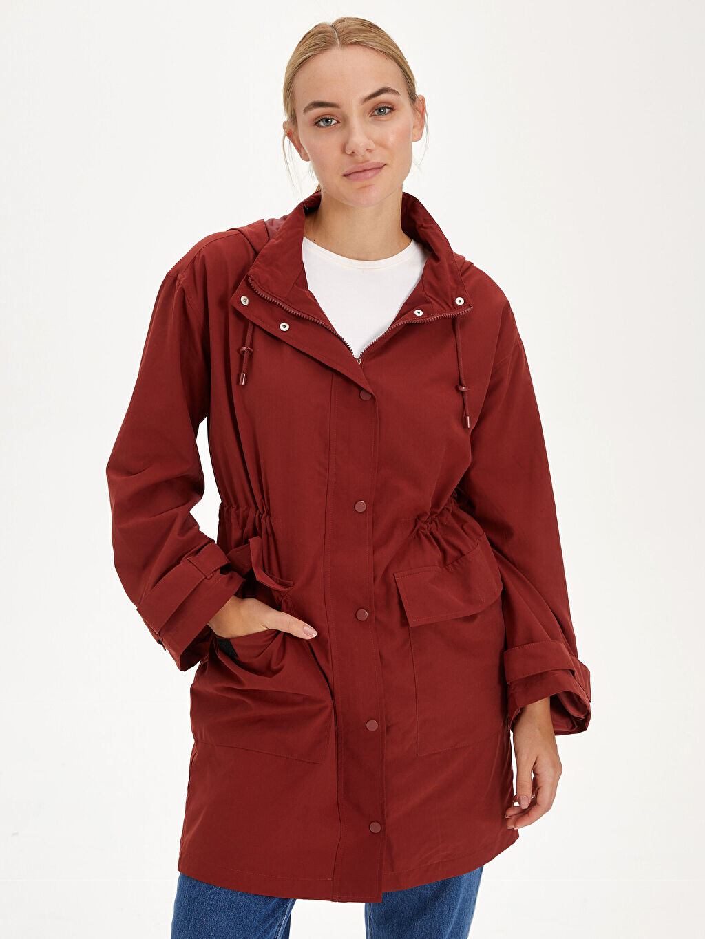 

Женское пальто с капюшоном и длинным рукавом LCW Modest