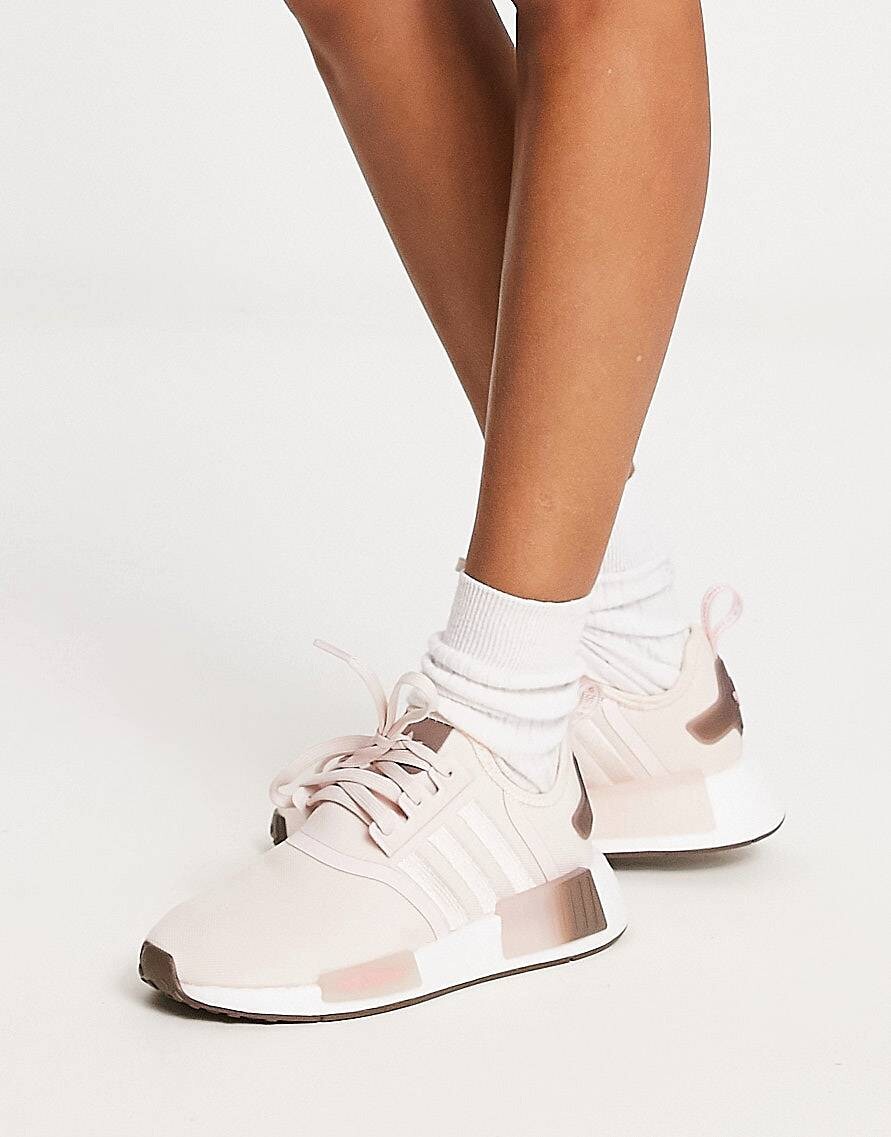 

Пастельно-розовые кроссовки adidas Originals NMD R1