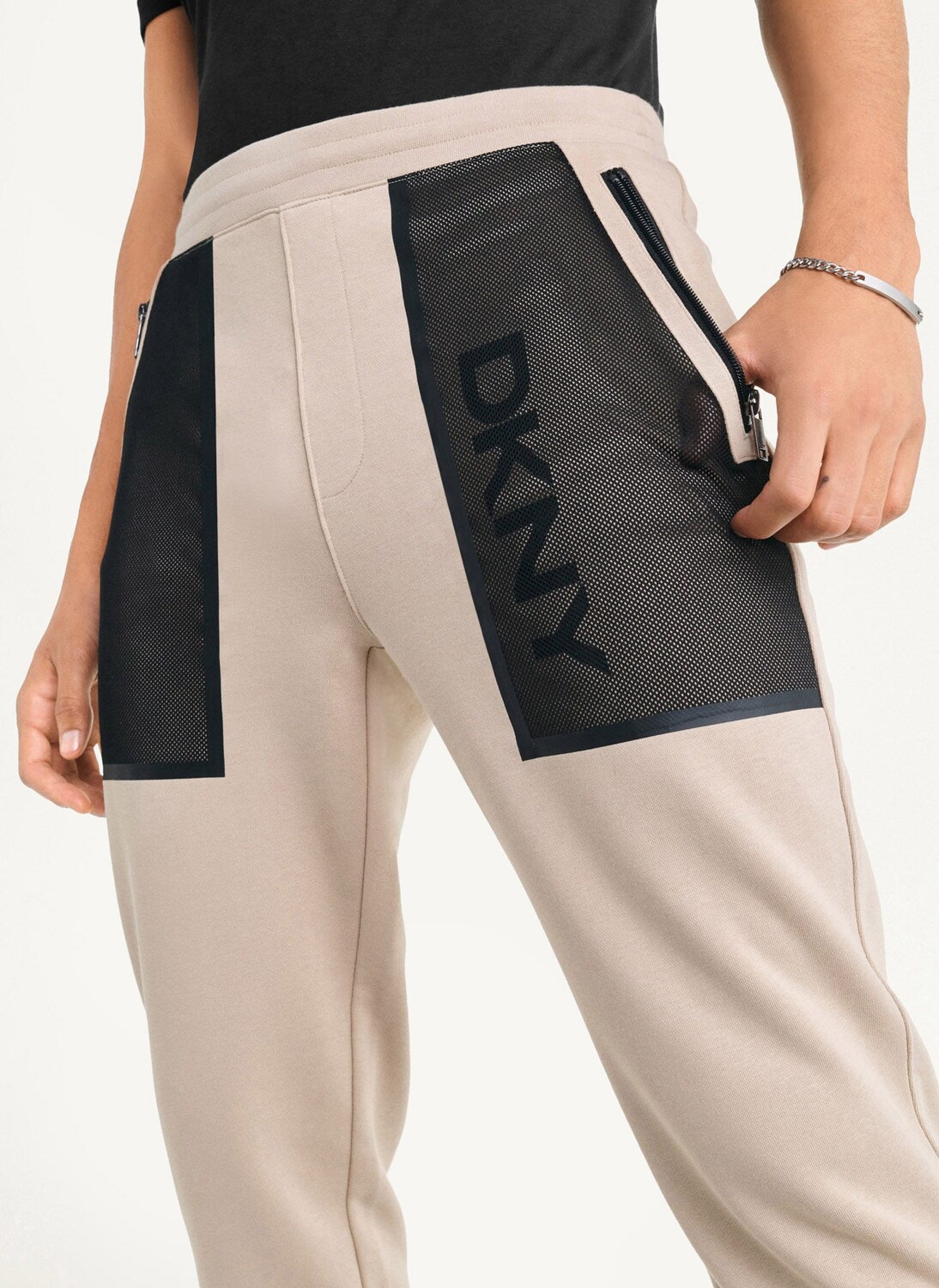 

Брюки с сетчатым карманом и логотипом DKNY