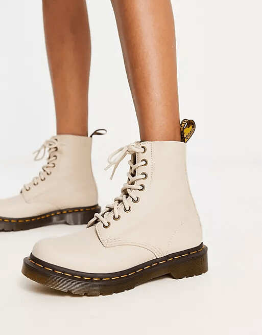 

Ботинки Dr Martens 1460 Pascal 8 eye, бежевый