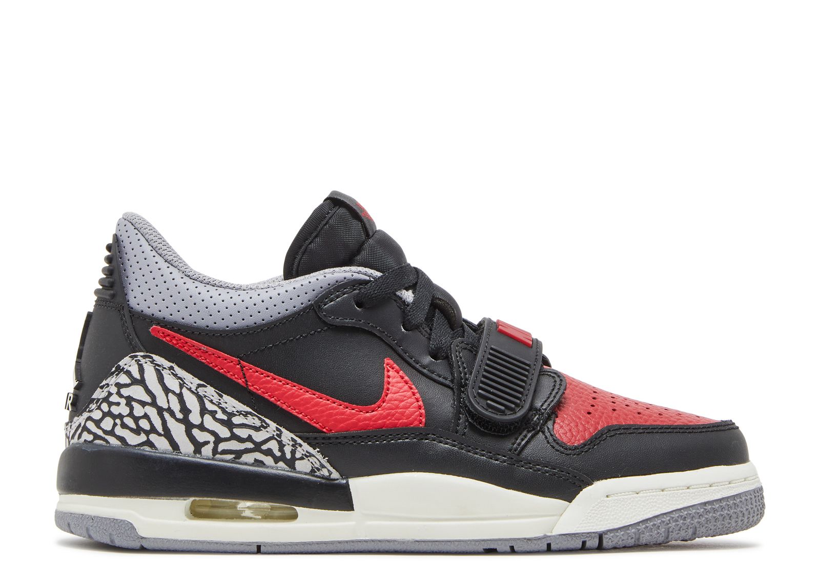 

Кроссовки Air Jordan Jordan Legacy 312 Low Gs 'Bred Cement', черный