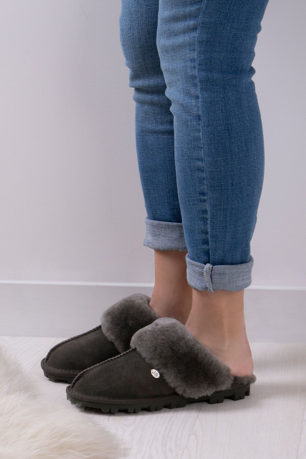 

Женские тапочки Алиса из овчины Just Sheepskin, серый