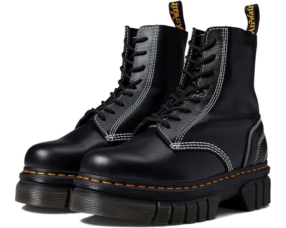 Ботинки Dr. Martens Audrick 8-Eye Quilted Boot, цвет Black Nappa Lux