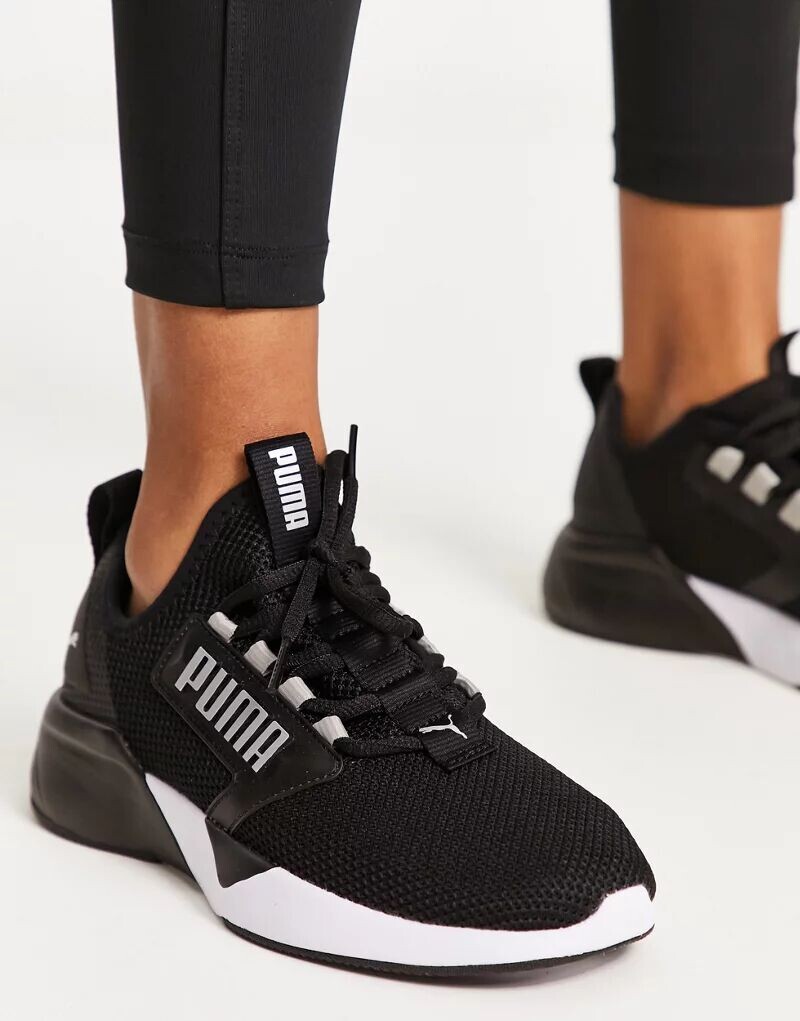 

Черно-белые кроссовки PUMA Training Retaliate