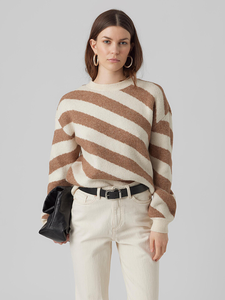 

Свитер Vero Moda Vmlara, цвет Hellbraun/Weiß