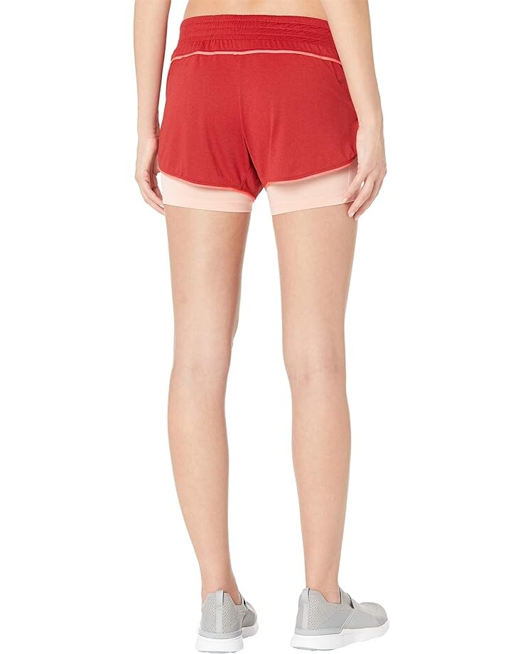 

Шорты Brooks Rep 3" 2-In-1 Shorts, цвет Heather Beet/Hot Pink