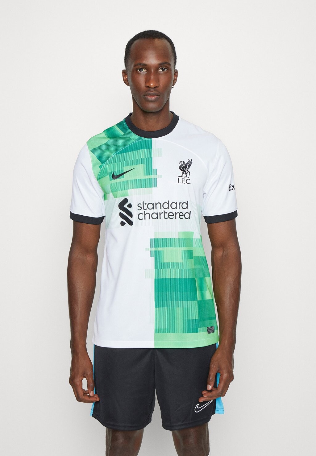 

Спортивная футболка Nike