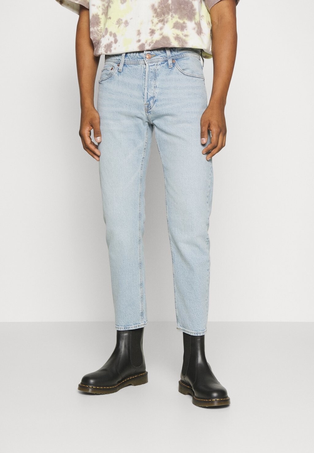 

Зауженные джинсы Jack & Jones