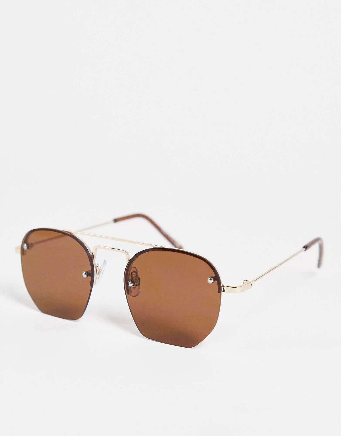

Золотые металлические солнцезащитные очки-авиаторы River Island