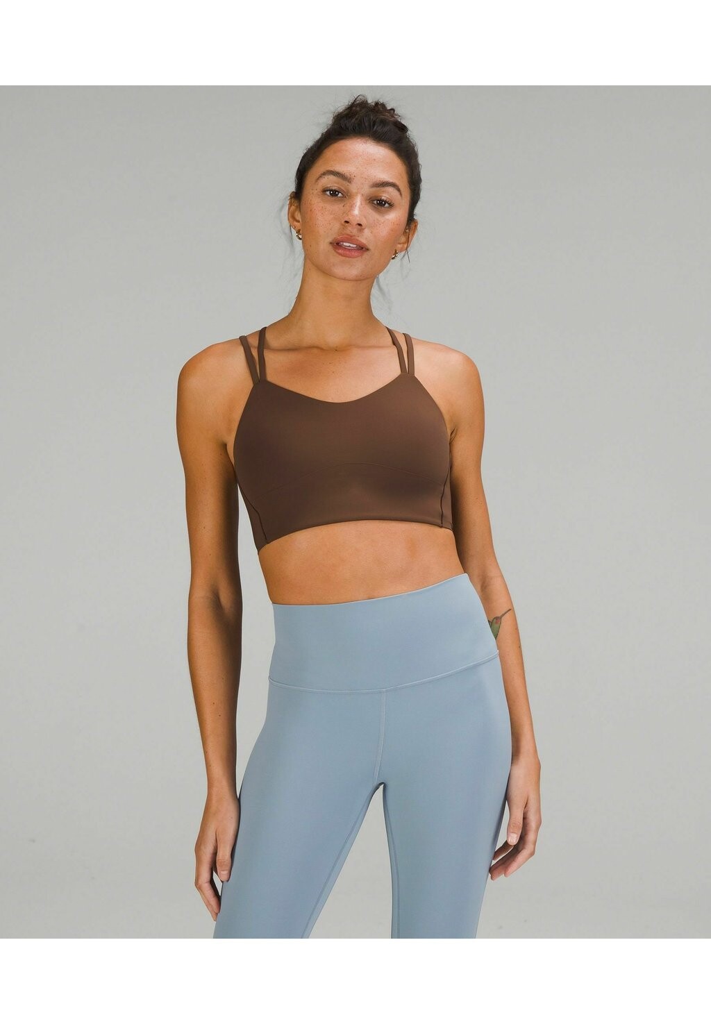 

Спортивный бюстгальтер с легкой поддержкой lululemon