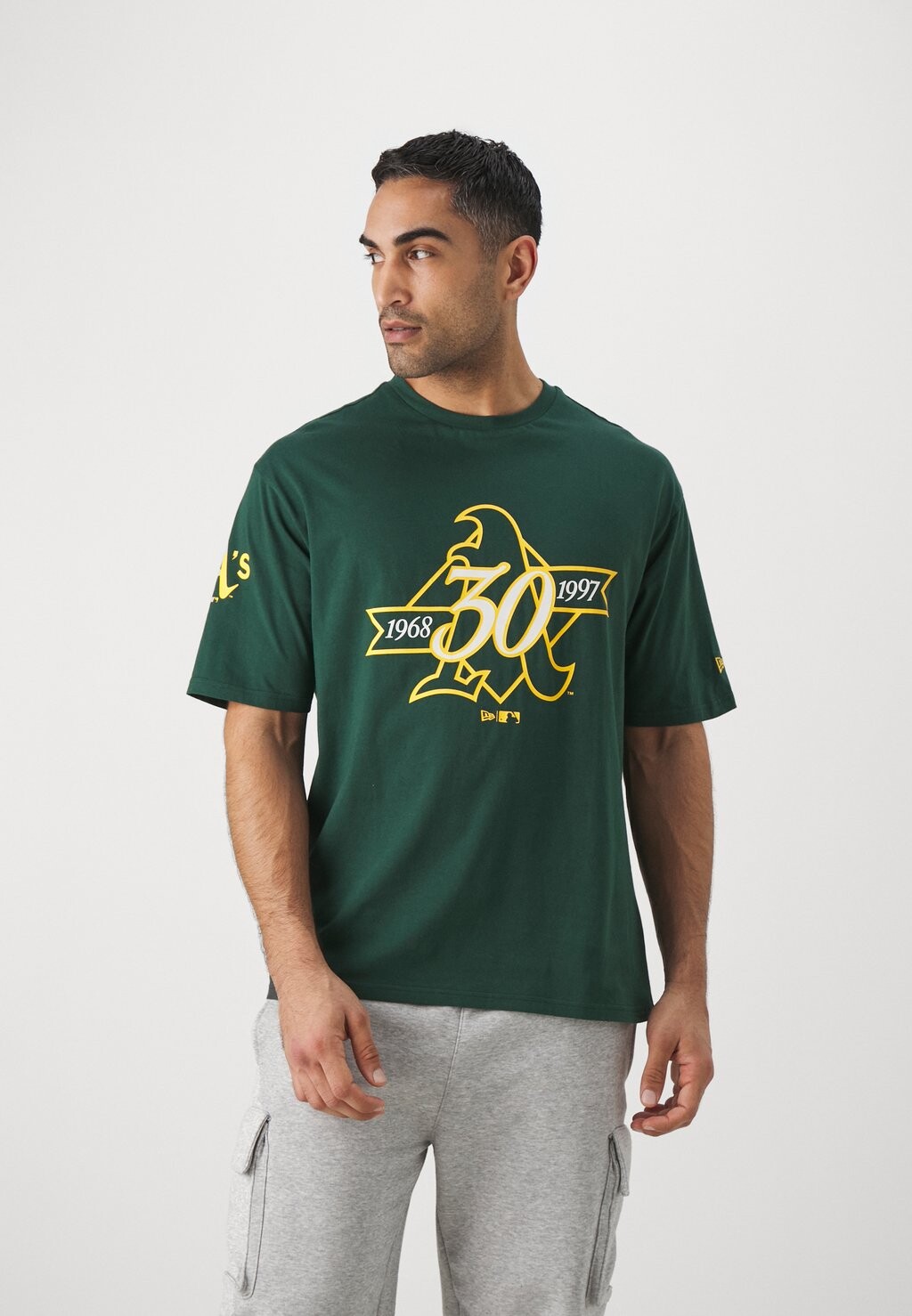 

Team Mlb Oakland Athletics Anniversary Tee New Era, цвет dark green/white