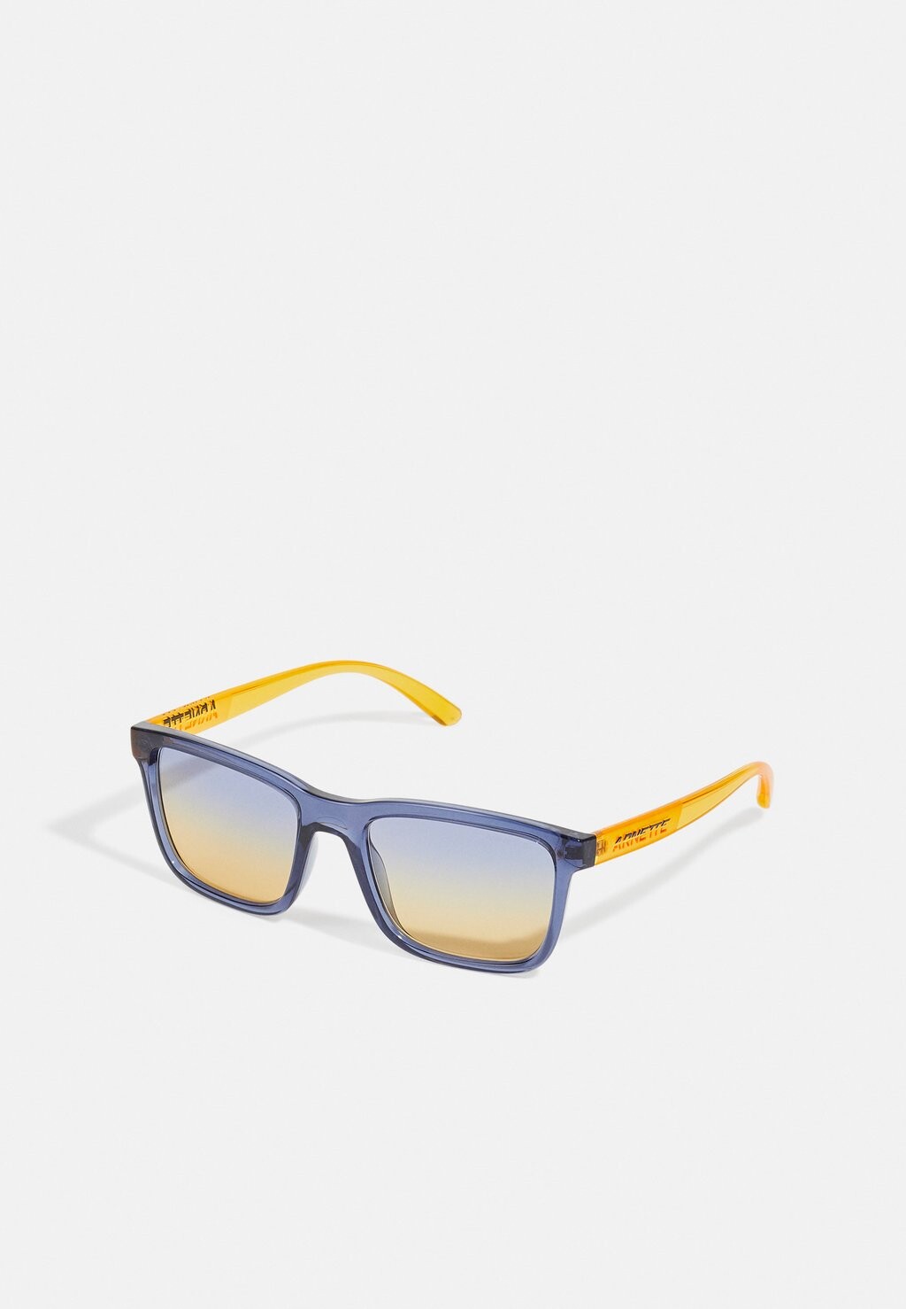 

Солнцезащитные очки Arnette