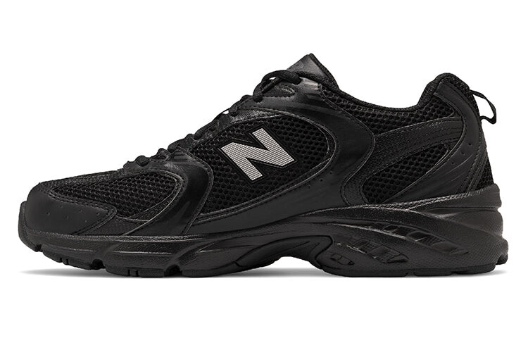 

Кроссовки New Balance 530, черный
