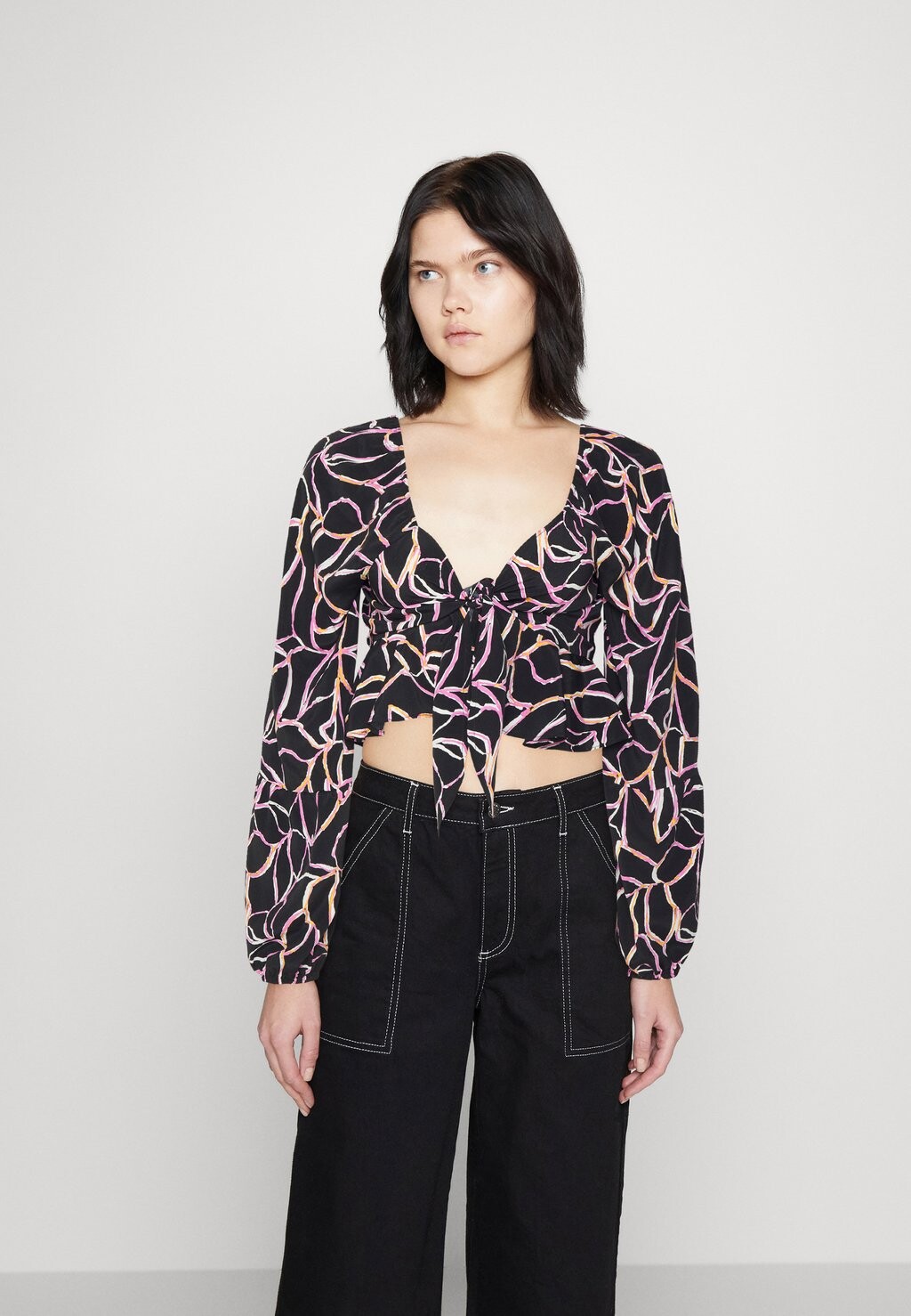 

Блузка Vero Moda, черный