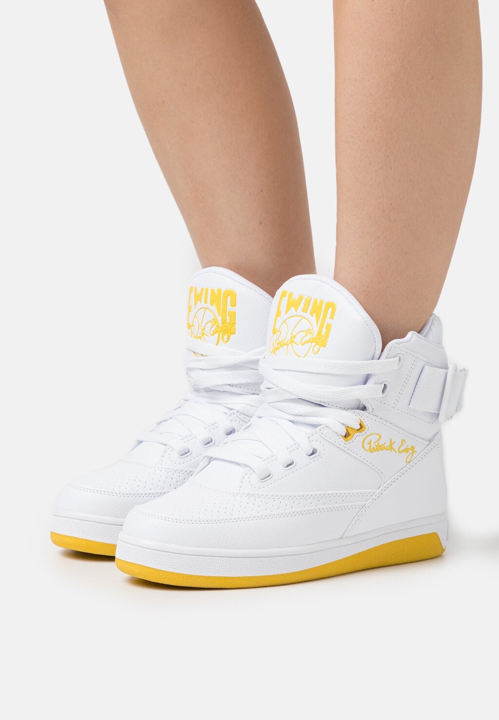 

Кроссовки Ewing