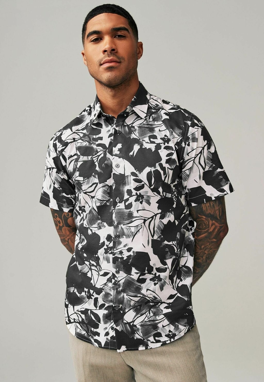 

Рубашка SHORT SLEEVE REGULAR FIT Next, черный