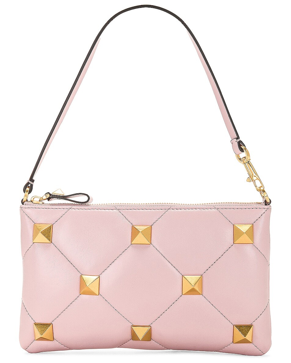 

Сумка-клатч Valentino Garavani Roman Stud Pouch, цвет Water Lilac
