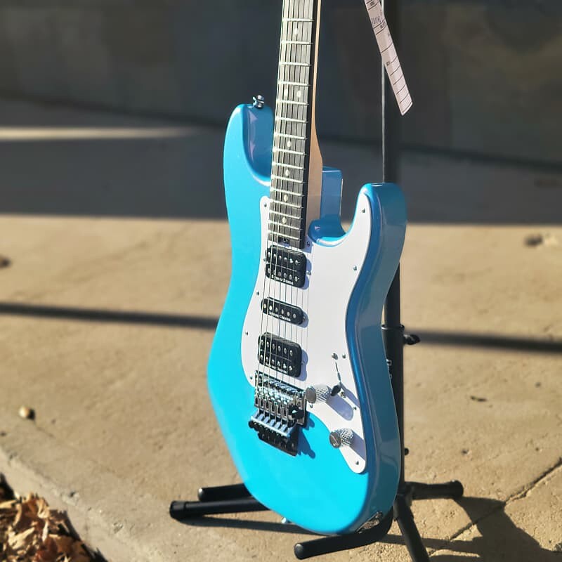 

Электрогитара Charvel Pro-Mod So-Cal Style 1 Robin's Egg Blue