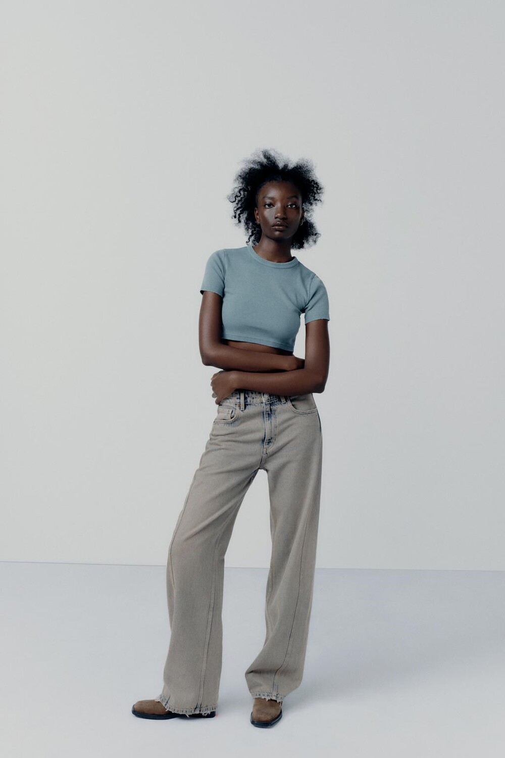 

Укороченный топ в ребрую с эффектом faded-эффект ZARA, синий