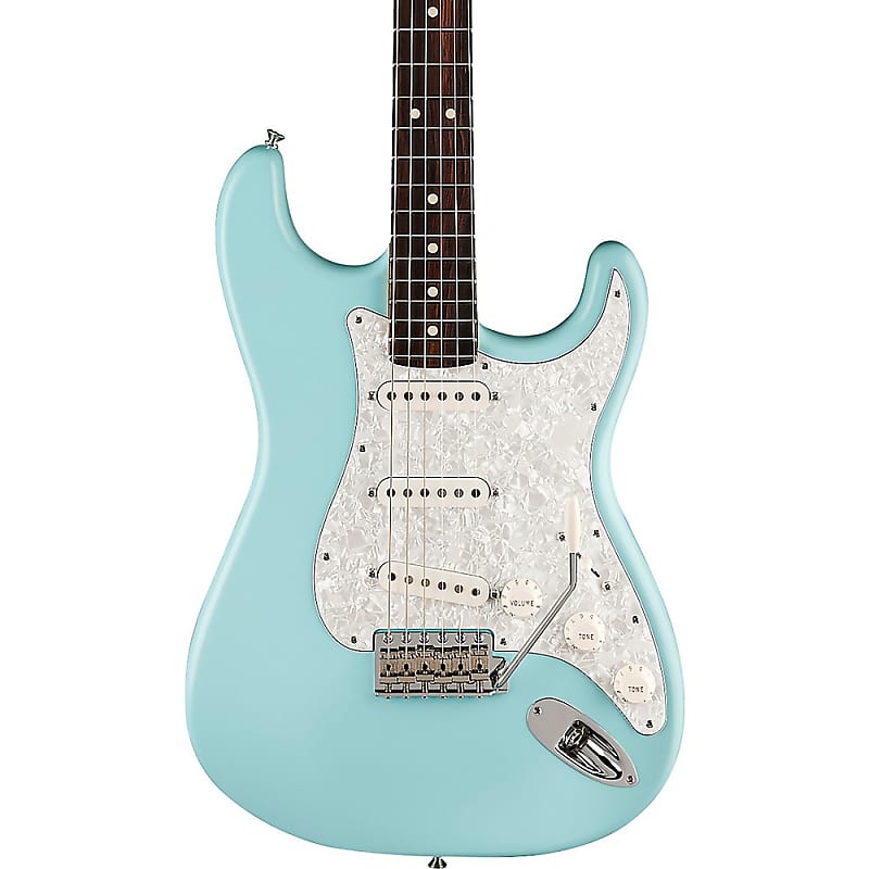 cosi pattaya wong amat beach Электрогитара Fender Cory Wong Stratocaster Limited Edition Electric Guitar Daphne Blue