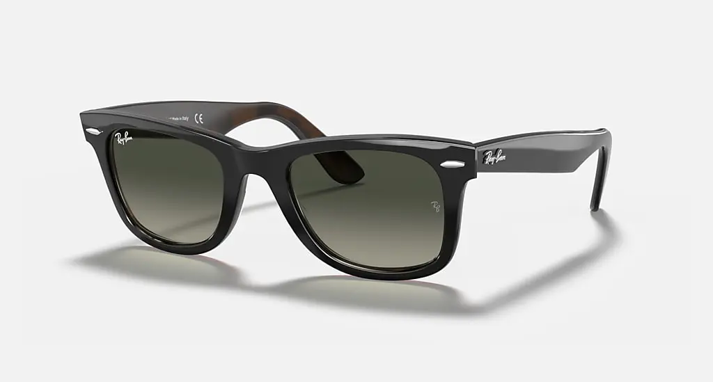 

Солнцезащитные очки Ray-Ban ORIGINAL WAYFARER COLOR MIX, серый градиент
