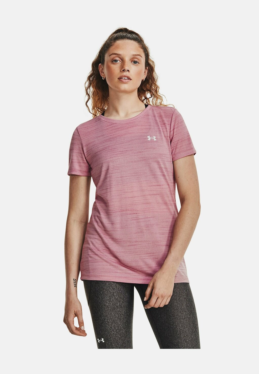 

Спортивная футболка Under Armour, розовый
