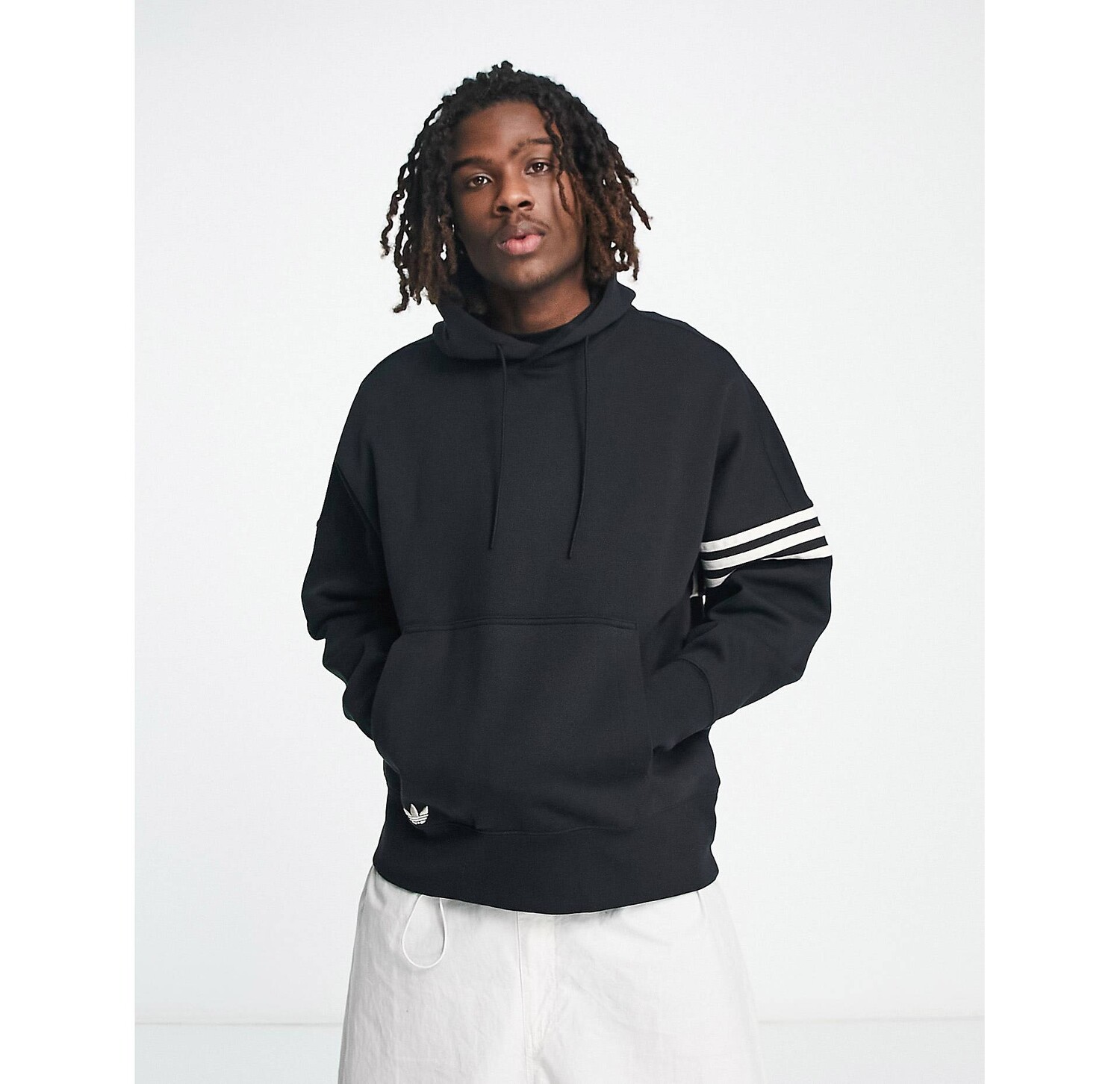 

Худи черного цвета с 3 полосками adidas Originals Neuclassics, Черный